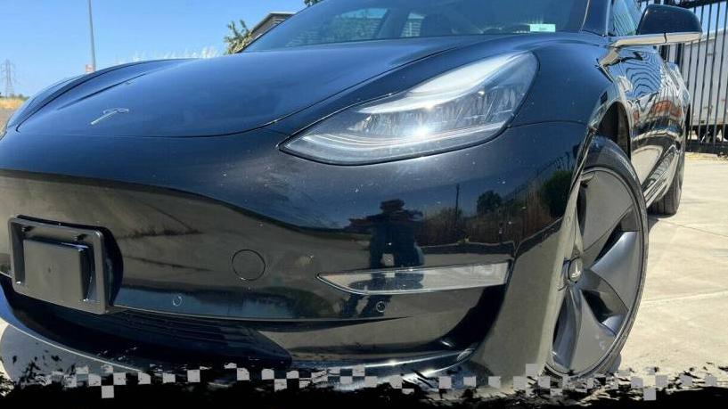 TESLA MODEL 3 2018 5YJ3E1EA2JF171745 image